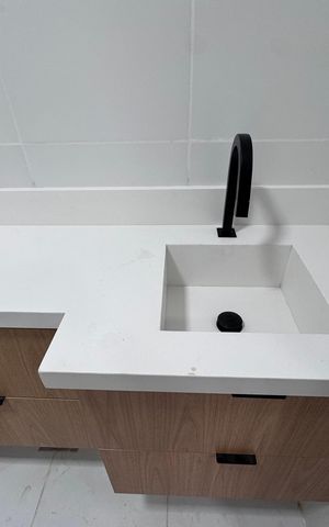 Apartamento à venda com 81m², 2 quartos e 1 vaga Apartamento à venda com 81m², 2 quartos e 1 vagaSuite - Banheiro