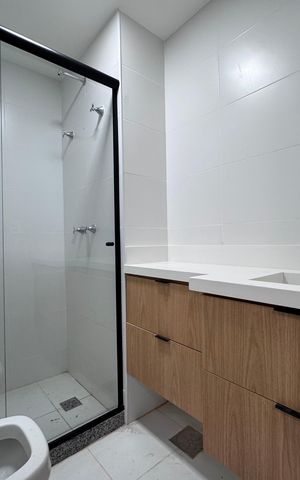 Apartamento à venda com 81m², 2 quartos e 1 vaga Apartamento à venda com 81m², 2 quartos e 1 vagaSuite - Banheiro