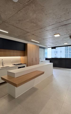 Apartamento à venda com 81m², 2 quartos e 1 vaga Apartamento à venda com 81m², 2 quartos e 1 vagaSala
