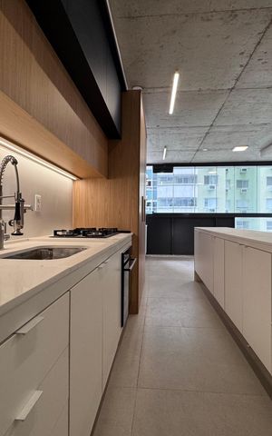 Apartamento à venda com 81m², 2 quartos e 1 vaga Apartamento à venda com 81m², 2 quartos e 1 vagaCozinha e Área de Serviço