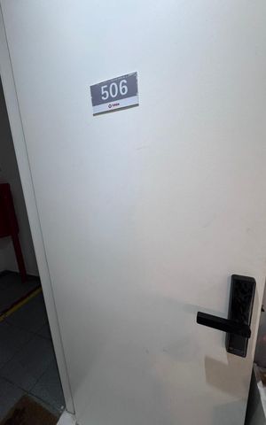 Apartamento à venda com 45m², 2 quartos e 1 vaga Apartamento à venda com 45m², 2 quartos e 1 vagaPorta de entrada