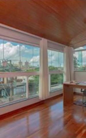 Casa para alugar com 240m², 4 quartos e 3 vagas Casa para alugar com 240m², 4 quartos e 3 vagasVaranda