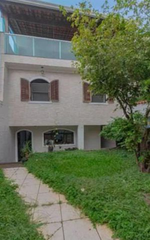 Casa para alugar com 240m², 4 quartos e 3 vagas Casa para alugar com 240m², 4 quartos e 3 vagasÁrea externa
