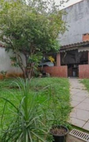 Casa para alugar com 240m², 4 quartos e 3 vagas Casa para alugar com 240m², 4 quartos e 3 vagasÁrea externa