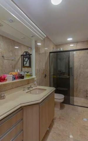 Casa para alugar com 240m², 4 quartos e 3 vagas Casa para alugar com 240m², 4 quartos e 3 vagasBanheiro