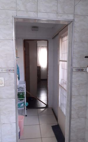 Casa à venda com 80m², 3 quartos e 3 vagasCorredor