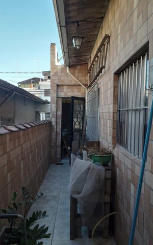 Casa à venda com 80m², 3 quartos e 3 vagasÁrea externa