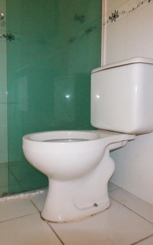 Apartamento à venda com 54m², 2 quartos e 1 vaga Apartamento à venda com 54m², 2 quartos e 1 vagaBanheiro social