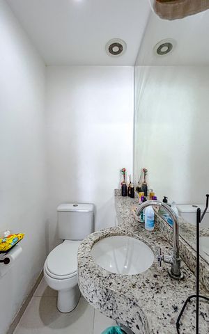 Apartamento à venda com 127m², 4 quartos e 2 vagasLavabo