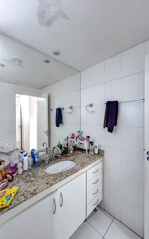 Apartamento à venda com 127m², 4 quartos e 2 vagasBanheiro da Suíte 2