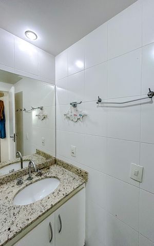 Apartamento à venda com 127m², 4 quartos e 2 vagasBanheiro da Suíte 1