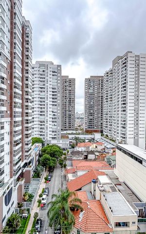Apartamento à venda com 127m², 4 quartos e 2 vagasVista da Suíte 2