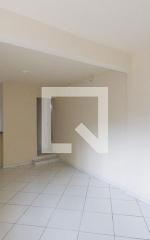 Casa à venda com 450m², 5 quartos e 3 vagas Casa à venda com 450m², 5 quartos e 3 vagasCasa 2 - Sala