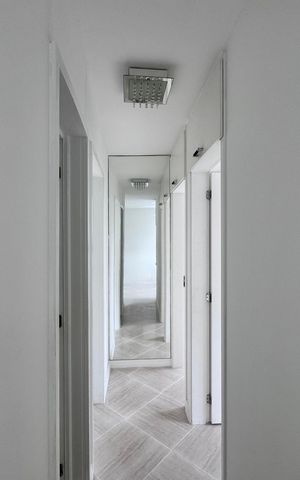 Apartamento à venda com 53m², 3 quartos e 1 vaga Apartamento à venda com 53m², 3 quartos e 1 vagaCorredor