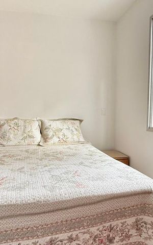 Apartamento à venda com 165m², 4 quartos e 2 vagas Apartamento à venda com 165m², 4 quartos e 2 vagasSuíte