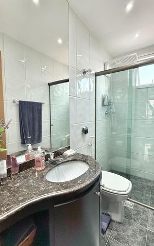 Apartamento à venda com 165m², 4 quartos e 2 vagas Apartamento à venda com 165m², 4 quartos e 2 vagasBanheiro Social
