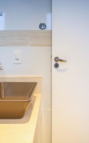 Apartamento à venda com 124m², 3 quartos e 2 vagas Apartamento à venda com 124m², 3 quartos e 2 vagasBanheiro Quarto 1 - Suite