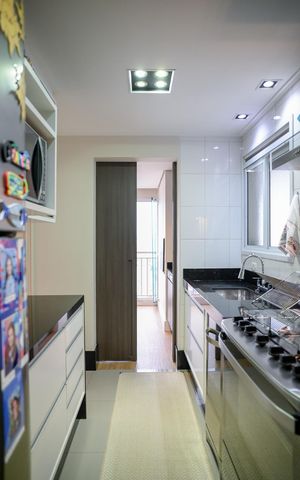 Apartamento à venda com 124m², 3 quartos e 2 vagas Apartamento à venda com 124m², 3 quartos e 2 vagasCozinha