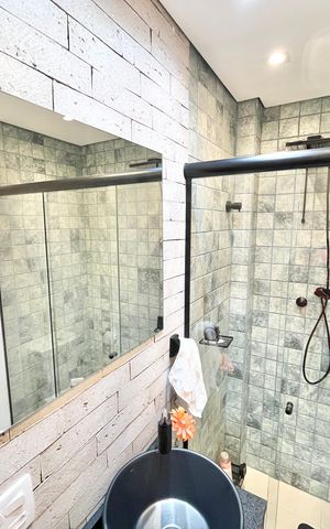 Apartamento à venda com 90m², 3 quartos e 1 vaga Apartamento à venda com 90m², 3 quartos e 1 vagaBanheiro