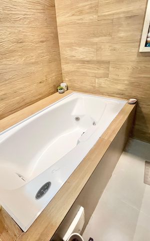 Apartamento à venda com 90m², 3 quartos e 1 vaga Apartamento à venda com 90m², 3 quartos e 1 vagaBanheiro da Suíte