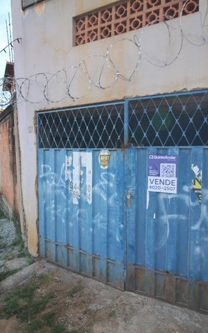 Casa à venda com 560m², 2 quartos e 5 vagasPlaquinha Instalada 21/05/2026 SJSO-182 
