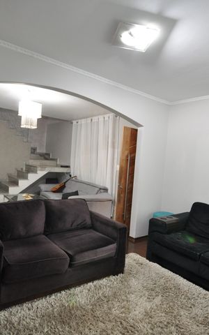 Casa de condomínio à venda com 314m², 4 quartos e 3 vagasSala