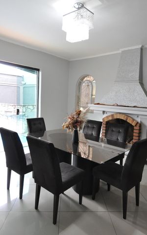 Casa de condomínio à venda com 314m², 4 quartos e 3 vagasSala de Jantar