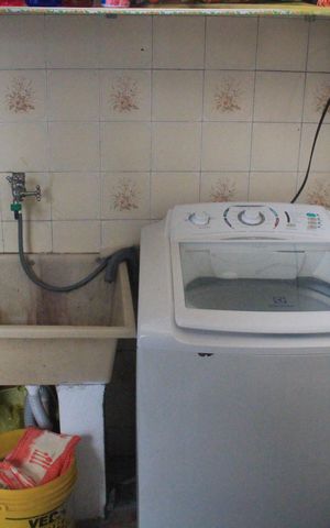 Casa à venda com 180m², 2 quartos e 2 vagasÁrea de Serviço