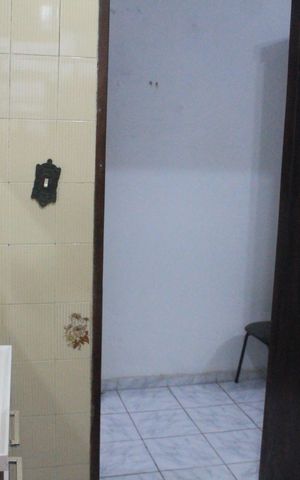 Casa à venda com 180m², 2 quartos e 2 vagasBanheiro da Suíte