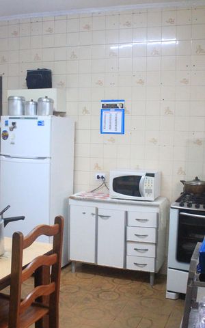 Casa à venda com 180m², 2 quartos e 2 vagasCozinha