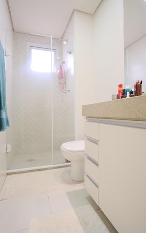 Apartamento à venda com 107m², 3 quartos e 2 vagasBanheiro da Suíte