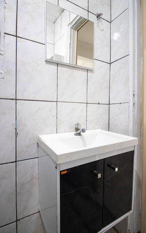Casa para alugar com 72m², 2 quartos e 1 vaga Casa para alugar com 72m², 2 quartos e 1 vagaBanheiro