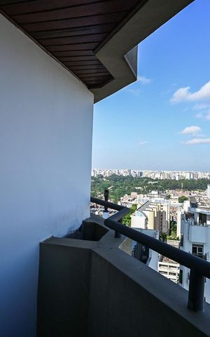 Apartamento à venda com 150m², 3 quartos e 3 vagasVaranda da Suíte  2
