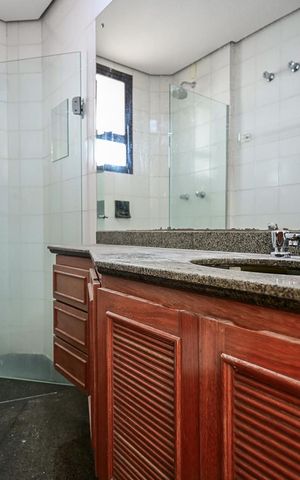 Apartamento à venda com 150m², 3 quartos e 3 vagasBanheiro Suíte 1