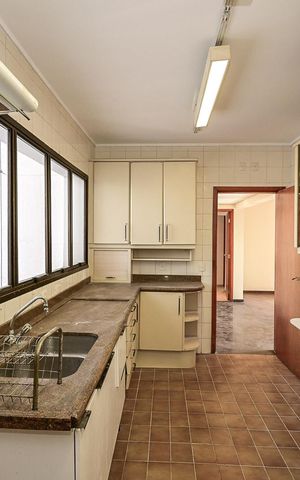 Apartamento à venda com 150m², 3 quartos e 3 vagasCozinha