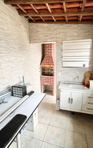 Casa à venda com 98m², 2 quartos e 2 vagasÁrea gourmet