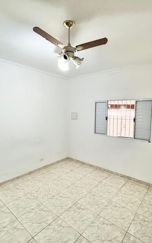 Casa à venda com 98m², 2 quartos e 2 vagasQuarto 1