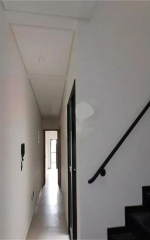 Casa de condomínio à venda com 200m², 3 quartos e 2 vagas