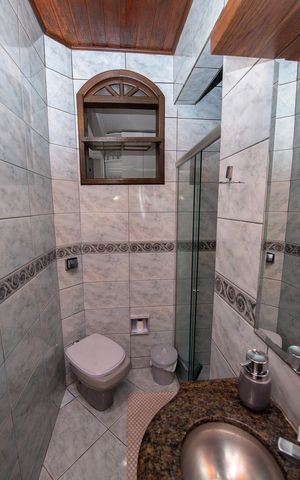 Apartamento à venda com 57m², 2 quartos e 1 vaga Apartamento à venda com 57m², 2 quartos e 1 vagaBanheiro