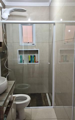 Casa à venda com 263m², 4 quartos e 3 vagas Casa à venda com 263m², 4 quartos e 3 vagasBanheiro