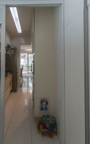Apartamento à venda com 87m², 3 quartos e 2 vagas Apartamento à venda com 87m², 3 quartos e 2 vagasCozinha e Área de Serviço