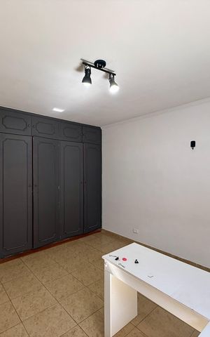 Casa à venda com 218m², 3 quartos e 3 vagas Casa à venda com 218m², 3 quartos e 3 vagasQuarto 3