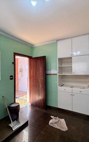 Casa à venda com 218m², 3 quartos e 3 vagas Casa à venda com 218m², 3 quartos e 3 vagasCozinha