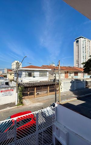 Casa à venda com 218m², 3 quartos e 3 vagas Casa à venda com 218m², 3 quartos e 3 vagasVista Suíte
