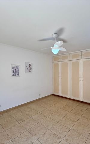 Casa à venda com 218m², 3 quartos e 3 vagas Casa à venda com 218m², 3 quartos e 3 vagasQuarto 2