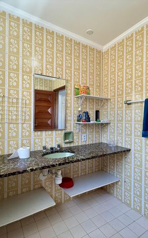 Casa à venda com 218m², 3 quartos e 3 vagas Casa à venda com 218m², 3 quartos e 3 vagasBanheiro Suíte