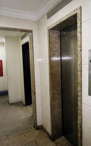 Apartamento à venda com 62m², 2 quartos e 1 vagaÁrea comum - Elevadores