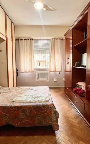 Apartamento à venda com 300m², 4 quartos e 1 vaga Apartamento à venda com 300m², 4 quartos e 1 vagaSuite