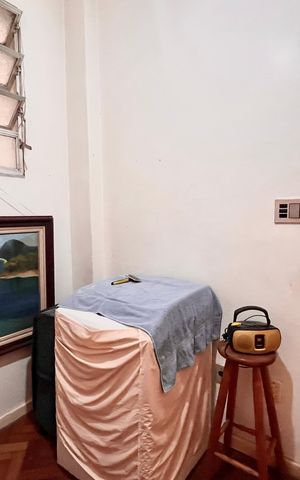Apartamento à venda com 300m², 4 quartos e 1 vaga Apartamento à venda com 300m², 4 quartos e 1 vagaQuarto de Serviço 2