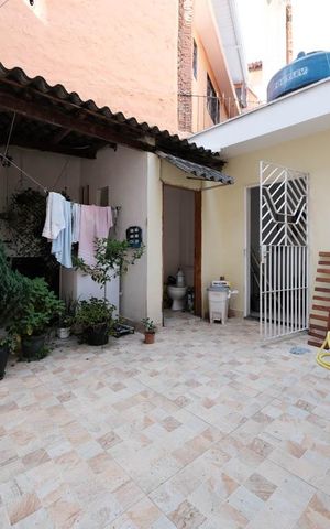 Casa à venda com 202m², 2 quartos e 2 vagasÁrea de Serviço